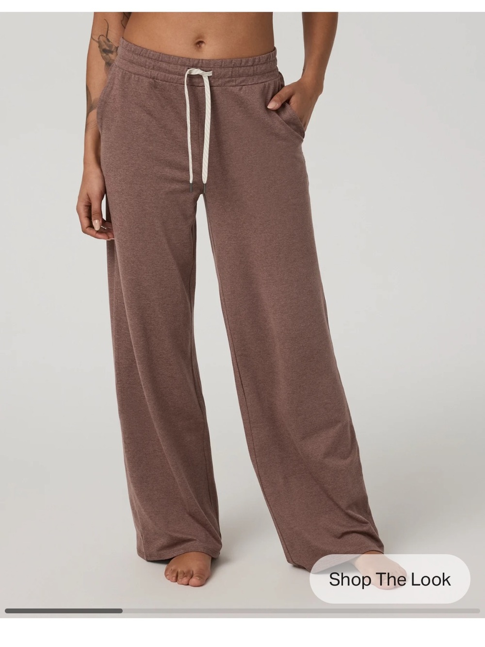 Vuori Halo Essential Wideleg Pant Sable Heather DreamKnit Pockets Sz M NEW